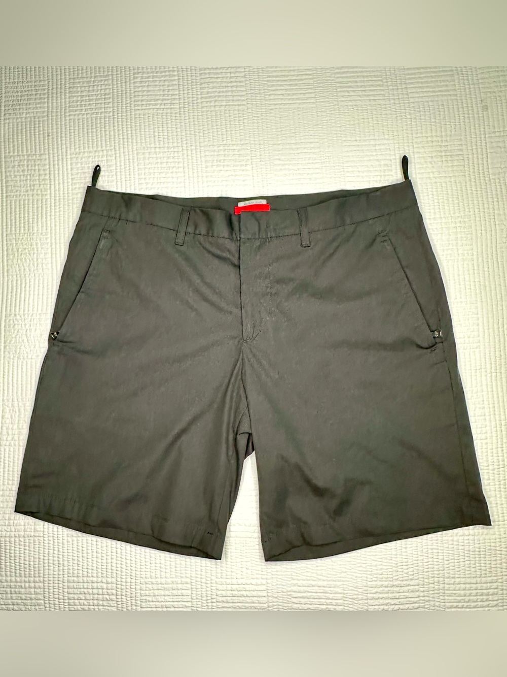 Prada Sport Linea Rossa Men’s Technical Zip Pocket Shorts Black – US 34